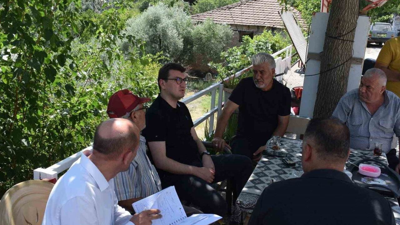 Mağdur ailelerle ev ev görüşen kaymakam Sözen çalışmaları yerinde denetledi