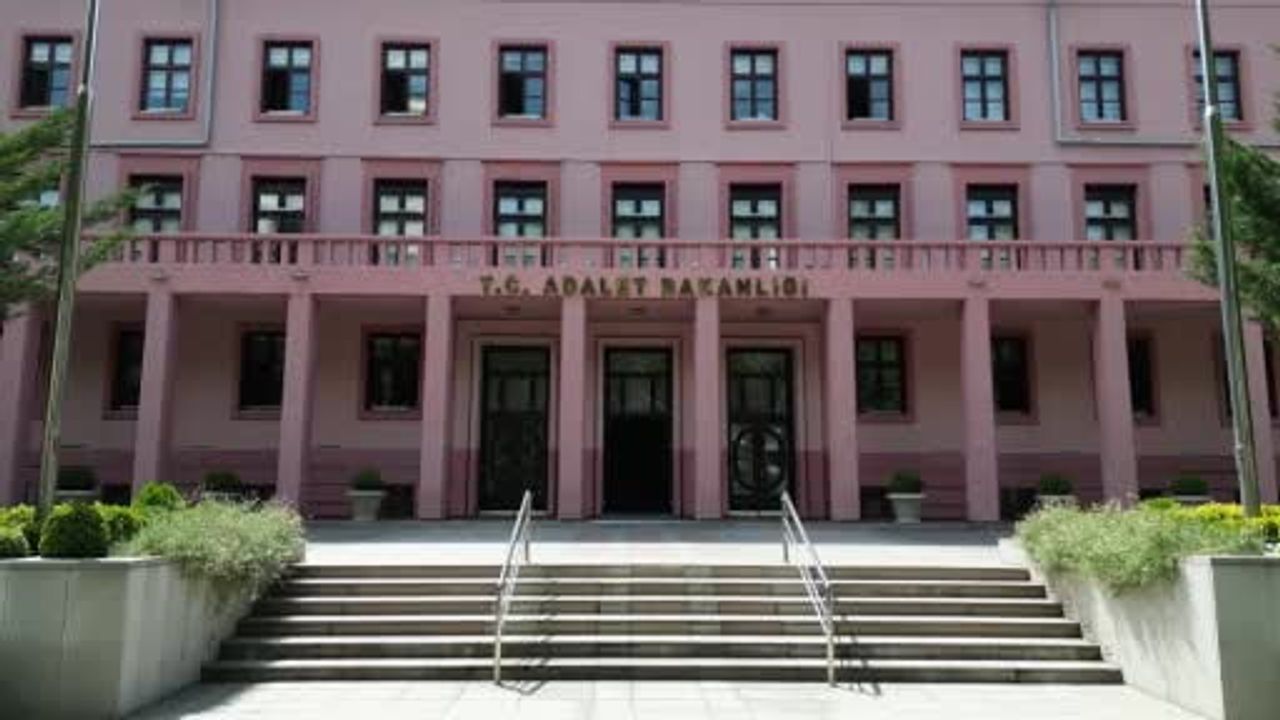 Mağdurların korunması ve erişim: Akın Gürlek'ten adli destek vurgusu