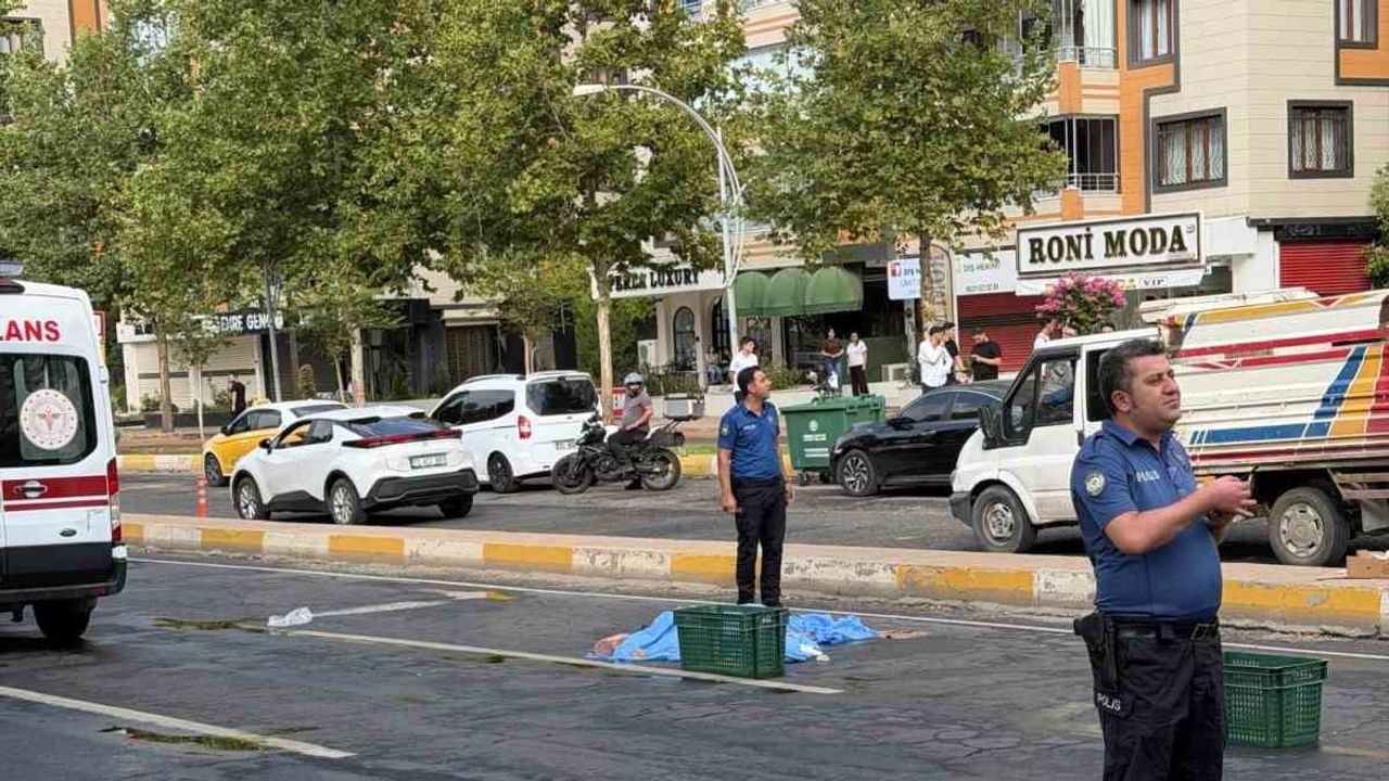Mahabat Bulvarı'nda geçiş anında kaza: yaya yaşamını yitirdi