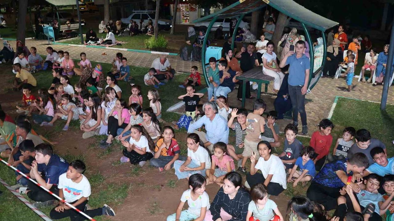 Mahallelerde yaz akşamları müzik ve komşuluk Haliliye'de canlanıyor