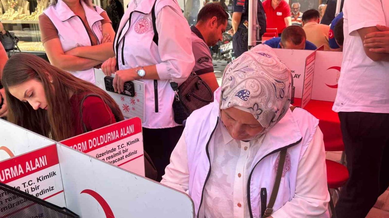Mahallenin gücüyle kan stoklarına destek