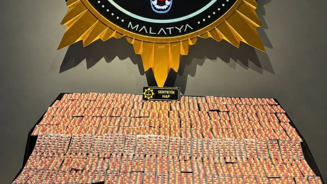 Malatya'da iz takip sonucu binlerce sentetik ecza hapı ele geçirildi