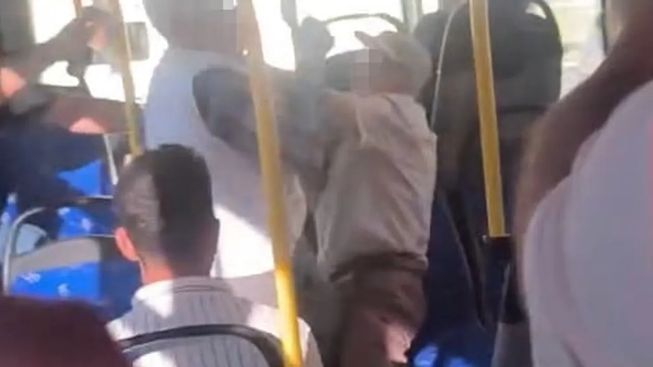 Malatya'da ücretsiz kart tartışması otobüste kavgaya dönüştü