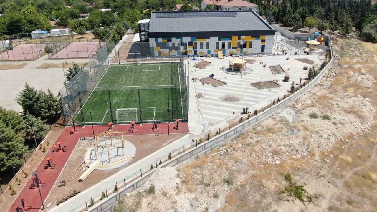 Malatya spor ve kütüphanelerle gençlere yeni yaşam alanı sunuyor
