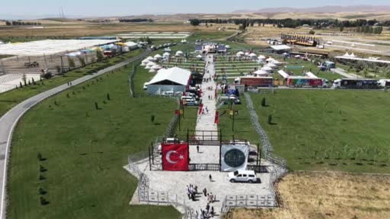 Malazgirt zaferi 955'inci yılında coşkuyla anıldı