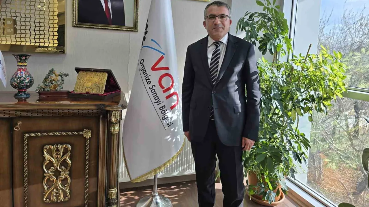 Malazgirtten 30 ağustosa: Van OSB başkanı bağımsızlık vurgusu yaptı