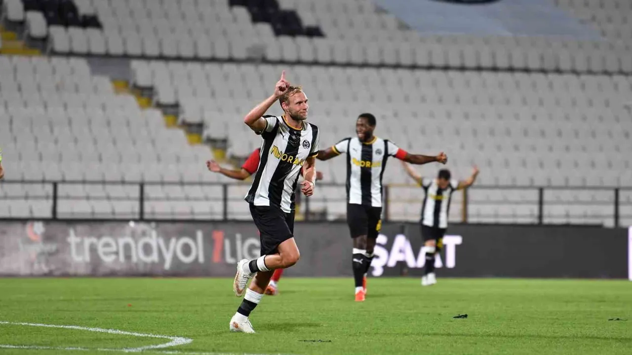 Manisa'da hızlı başlangıç, Vanspor'a ağır fatura