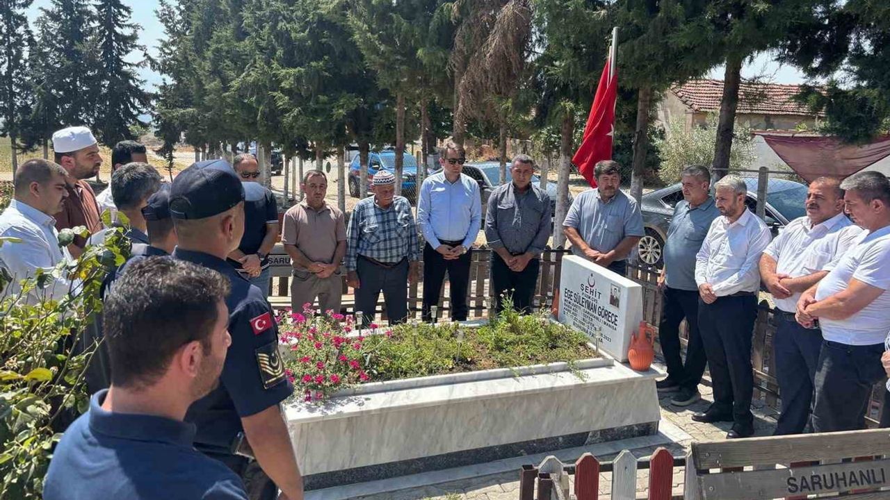 Manisa'da şehit Ege Süleyman Görece üçüncü yılında dualarla anıldı