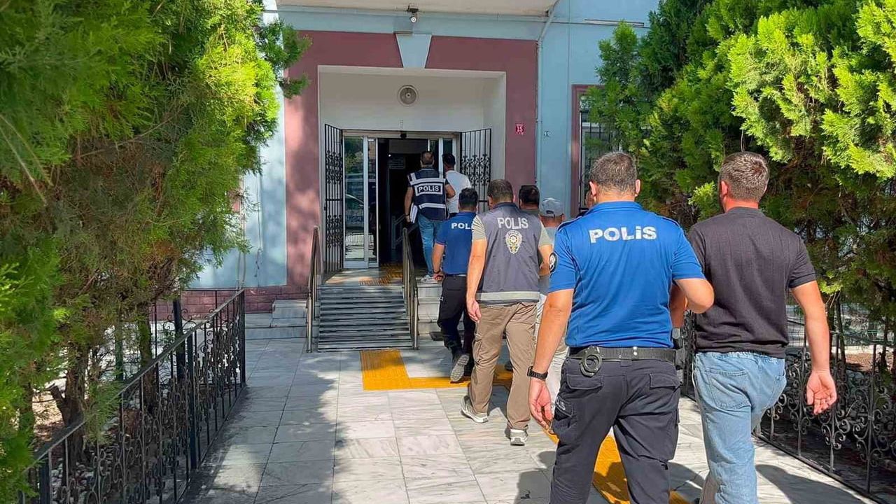 Manyas'ta suçluların kaçış rotalarını ifşa eden grup çökertildi