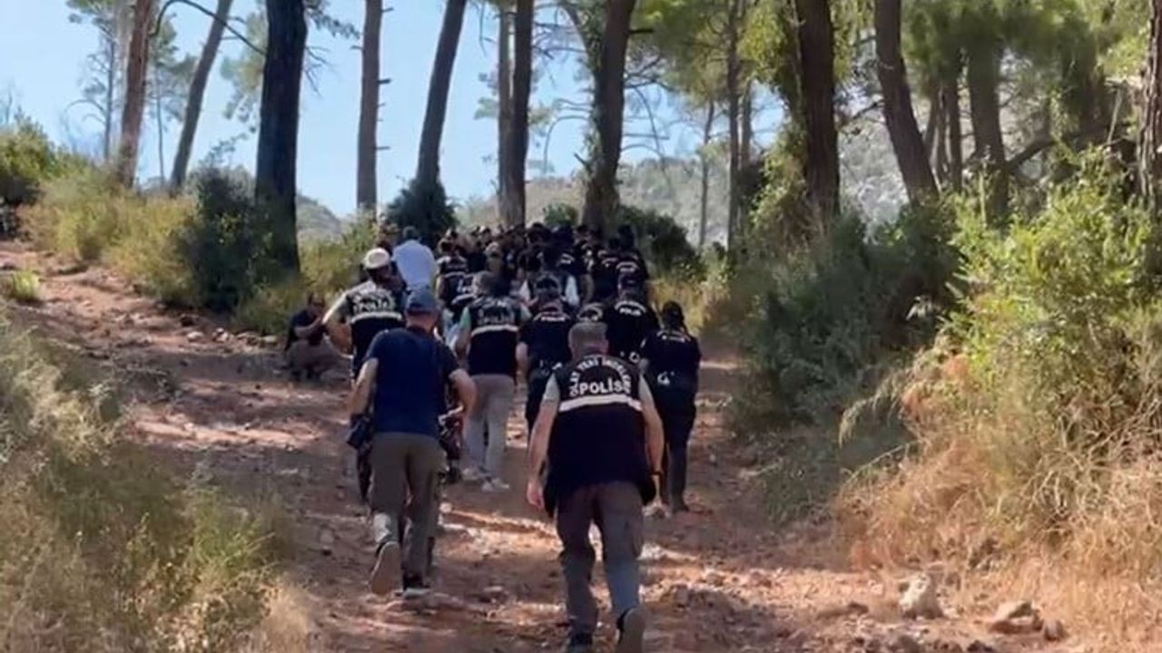 Marmaris'te 15 Temmuz silahları için Karatepe'nin işaret ettiği bölgeler yeniden aranıyor