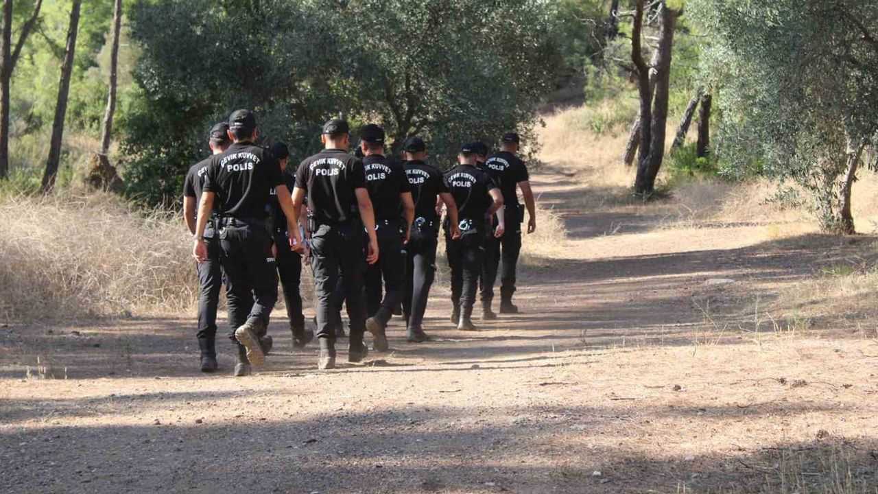 Marmaris'te Burkay Karatepe'nin gösterdiği sekiz noktada arama ve inceleme
