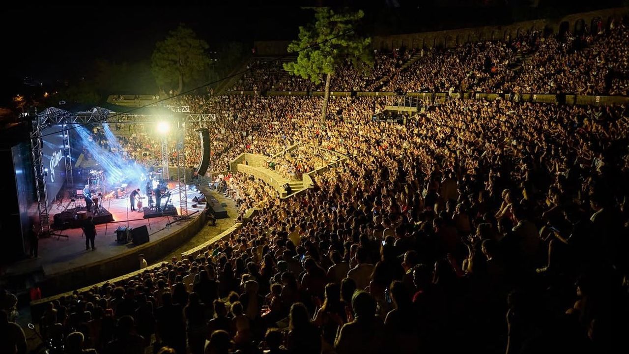 Marmaris'te Tarkan ve Kenan Doğulu'nu buluşturan yaz gecesi