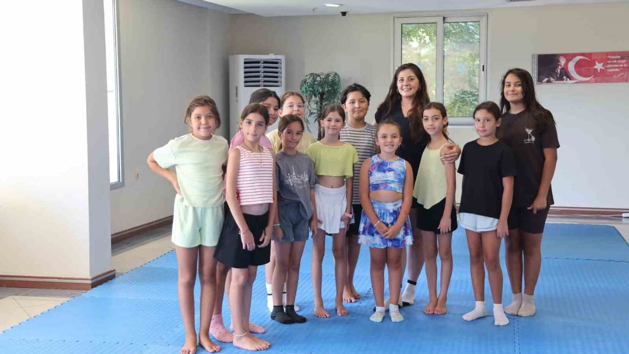 Marmaris'te yaz kursları çocuklara spor, sanat ve dostluk sunuyor
