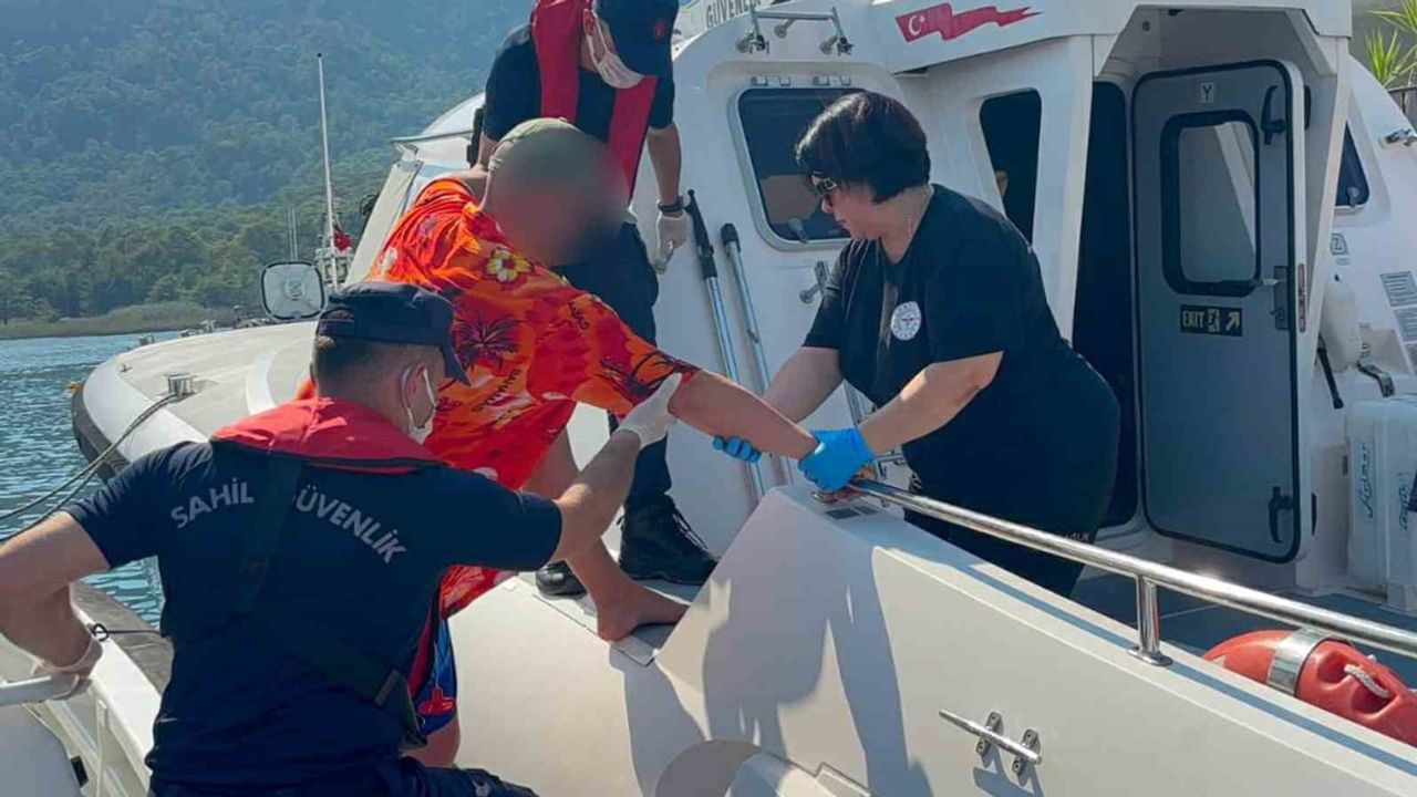 Mavi rotada sağlık müdahalesi: Fethiye açıklarında yolcu tahliye edildi