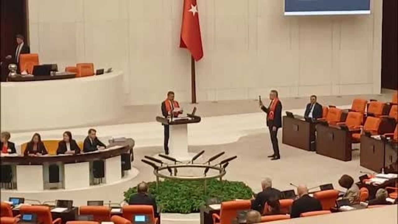 Mecliste kürsüde ısrar: Türkoğlu şehit isimlerini okudu