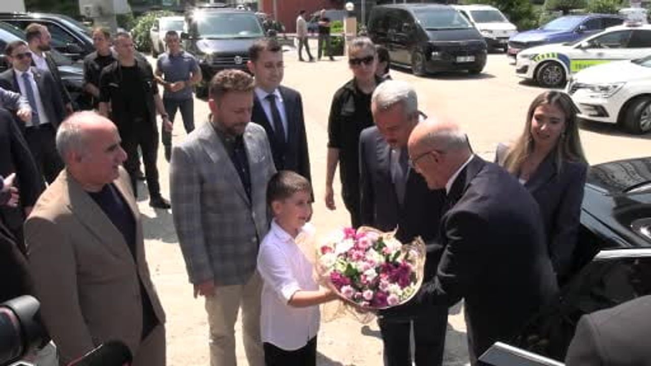Mehmet Şimşek Rize'de valilikten ticaret borsasına çay ve iş dünyası gündemi