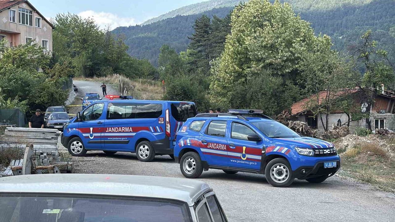 Mengen'de arsa kavgası sonrası iki kişinin öldürülmesinin zanlısı 14 gündür yakalanamadı
