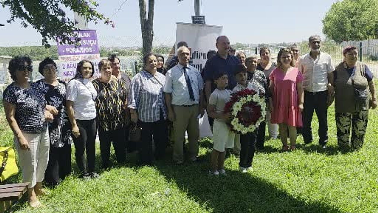 Meriç'te çiçeklerle anma: Porajmos kurbanları dualarla yad edildi