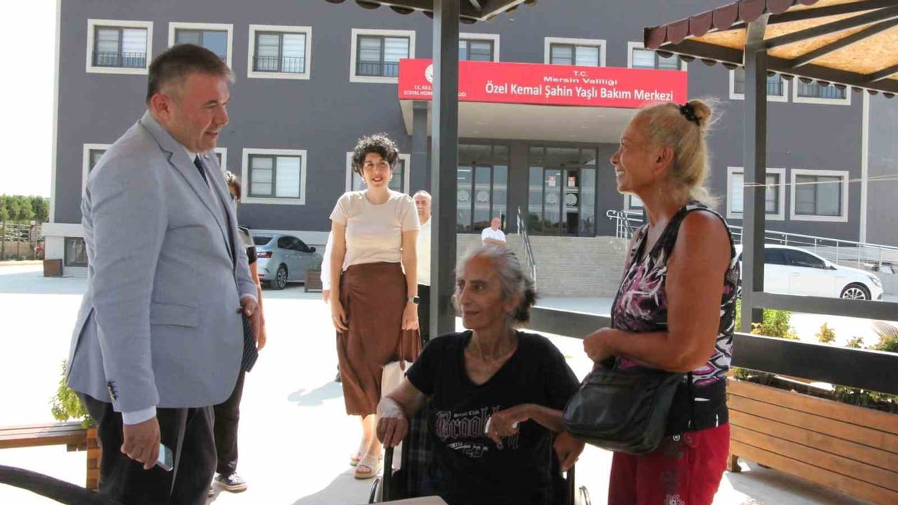 Mersin'de bakım merkezinde gönül dolu sohbetler