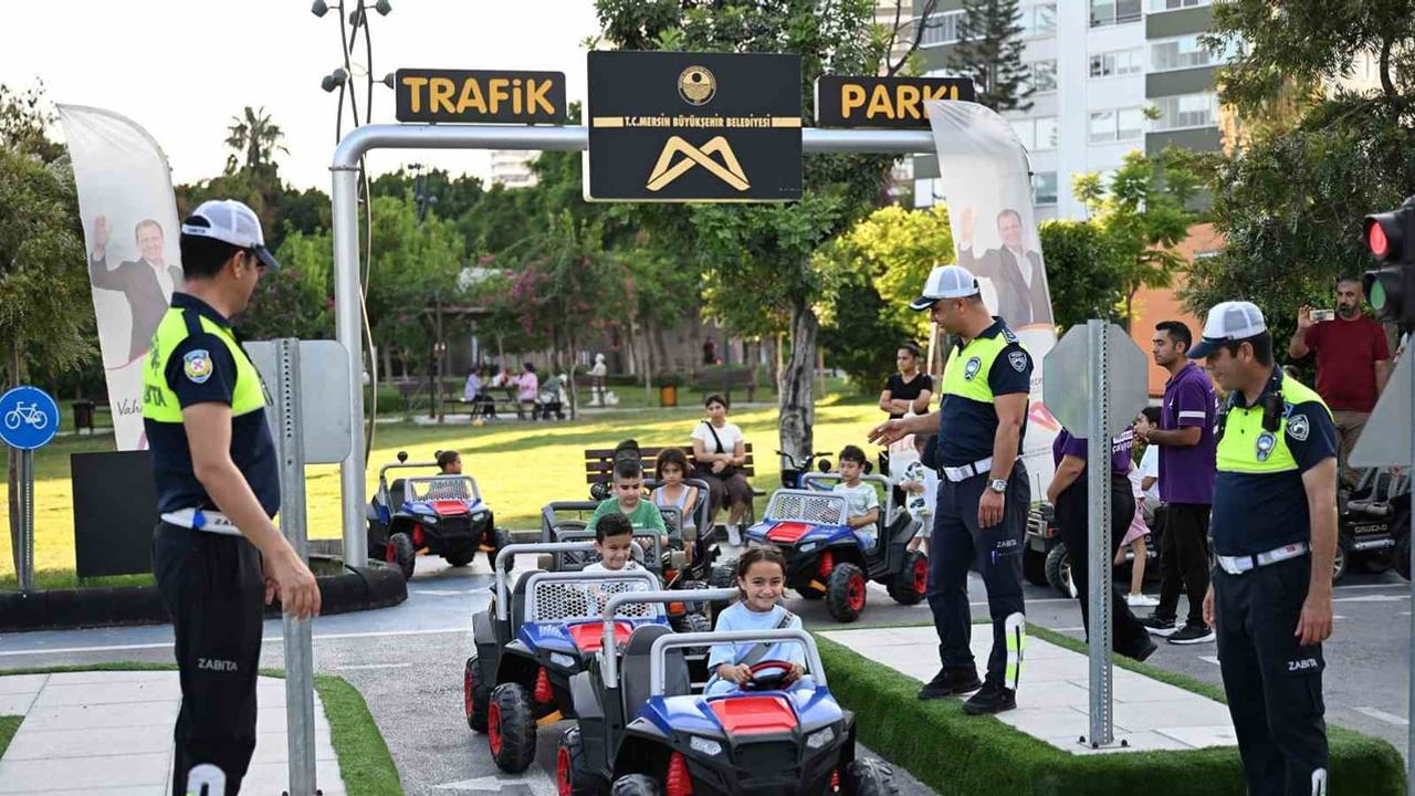 Mersin’de küçük sürücüler trafikte güvenli adımları uyguladı