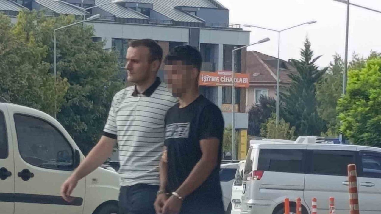 Mesajlaşma kavgası tüfekli saldırıya dönüştü: şüpheli güvenlik kameralarıyla yakalandı
