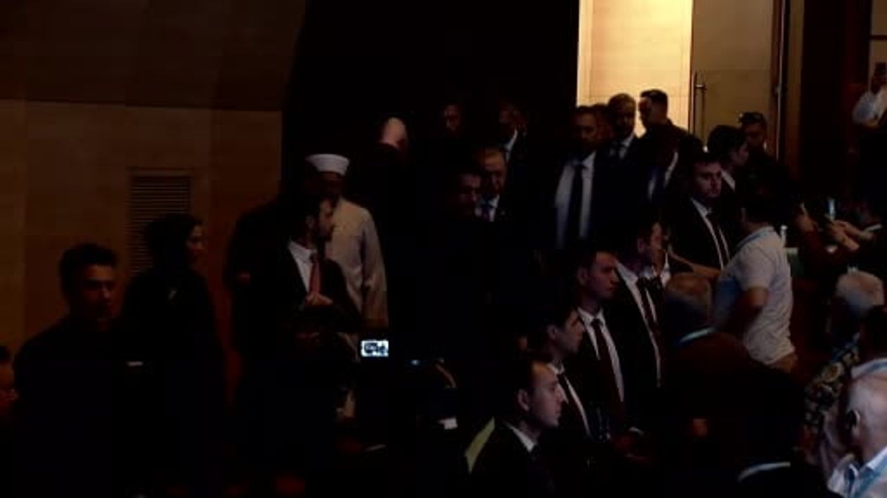 Mevlid programında Erdoğan'dan şehitlerin fedakârlığına vurgu