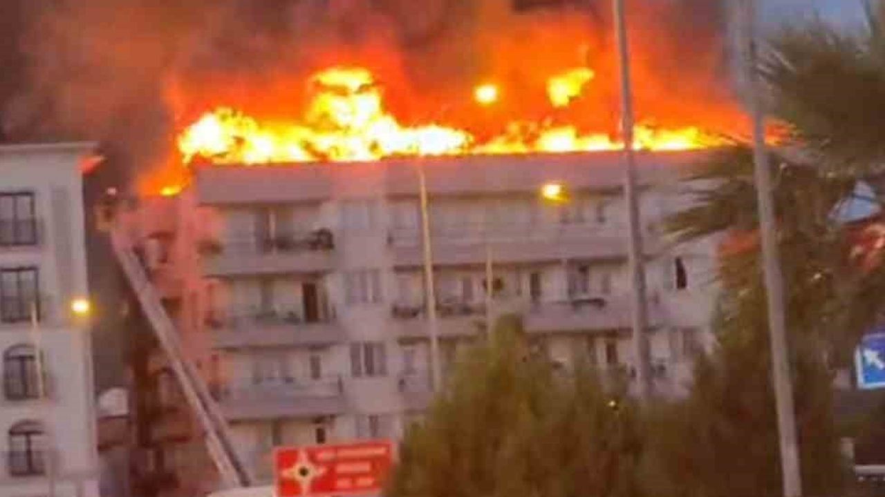 Milas’ta çatı yangını itfaiyenin müdahalesiyle çevreye sıçramadan kontrol altına alındı