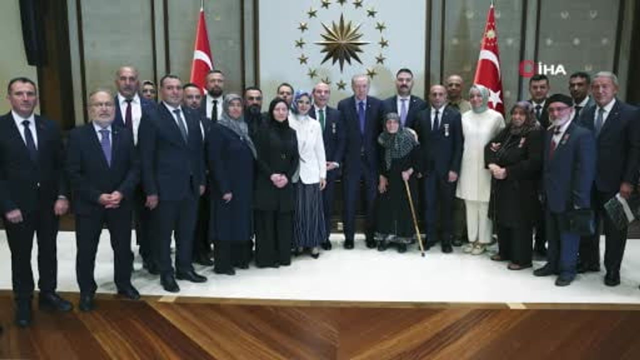 Milletin yasını dinledi: cumhurbaşkanı Erdoğan şehit yakınlarını kabul etti