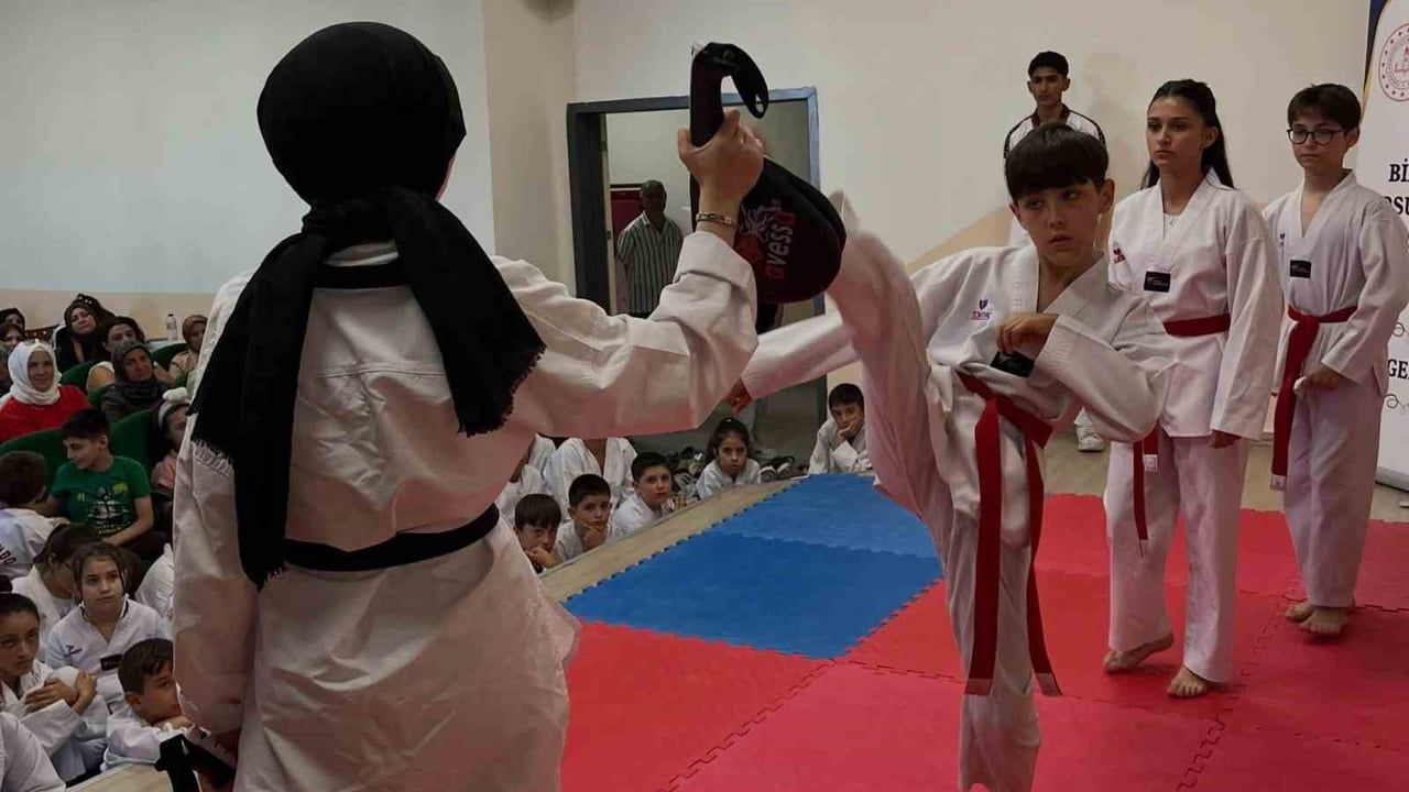Minik sporcular Bilecik’te tekvandoyla disiplin ve özgüven kazanıyor