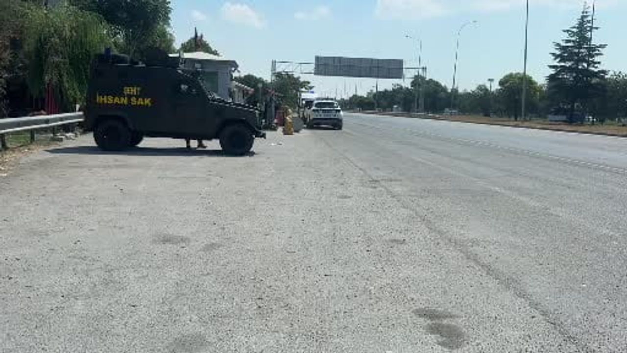 Moloz tartışması çevre yolunda kovalamacaya dönüştü: 2 yaralı, 4 gözaltı