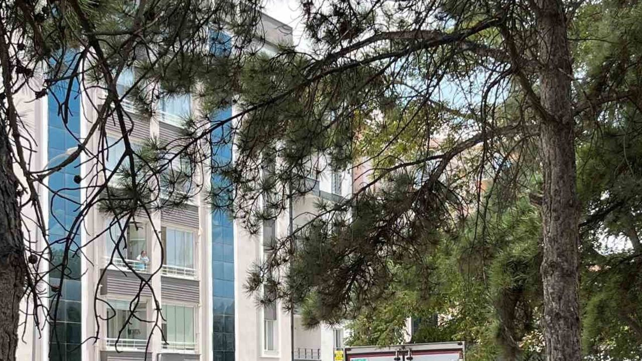 Mucur'da iş yeri kazasında market çalışanı yaşamını yitirdi