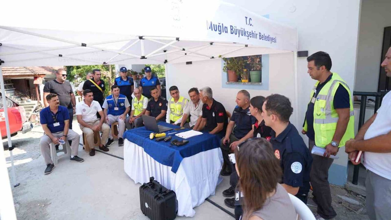 Muğla büyükşehir ekipleri Seydikemer'de hasar tespit ve destek çalışması başlattı