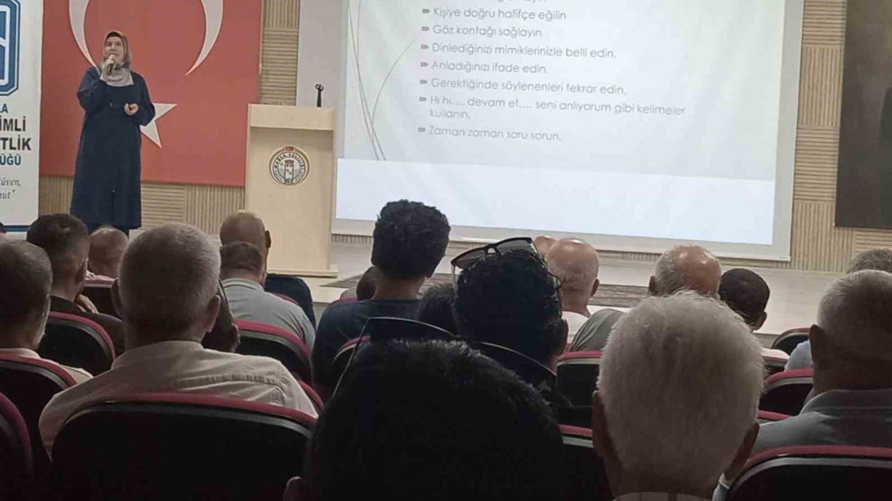 Muğla'da yükümlülere aile bağlarını güçlendirmeye yönelik iletişim eğitimi