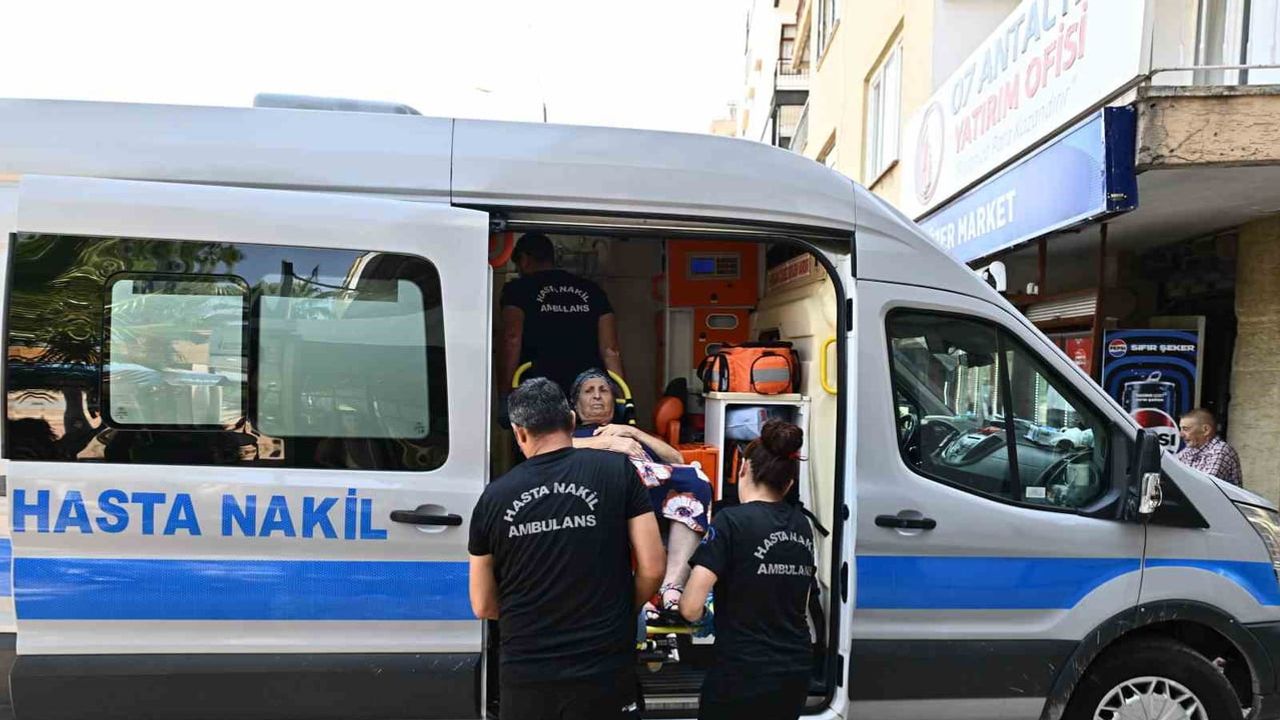 Muratpaşa'da sağlık yolculuğu kolaylaştı: 27 bin 330 kişiye ulaşım desteği