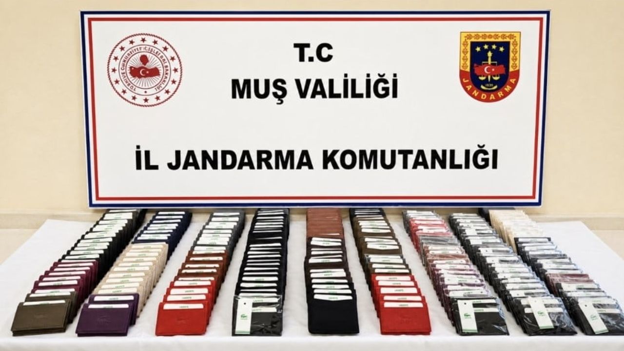 Muş merkezinde ünlü markalara yönelik taklit ürün operasyonu
