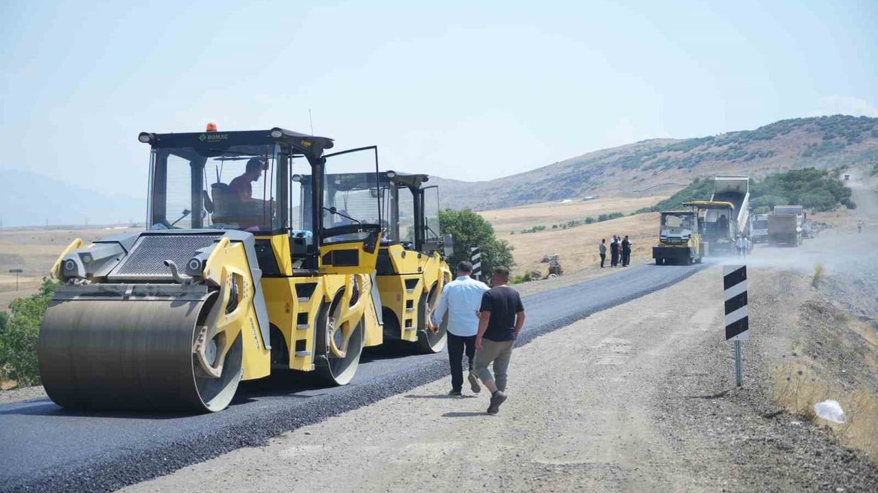 Muş’ta köy yollarında güvenli ulaşım için 100 milyonluk seferberlik