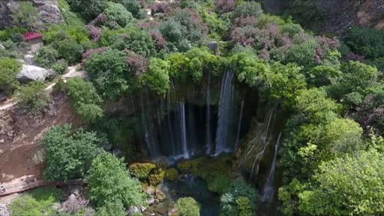 Mut’un yerköprü şelalesi: vadide saklı 110 milyon yıllık doğa