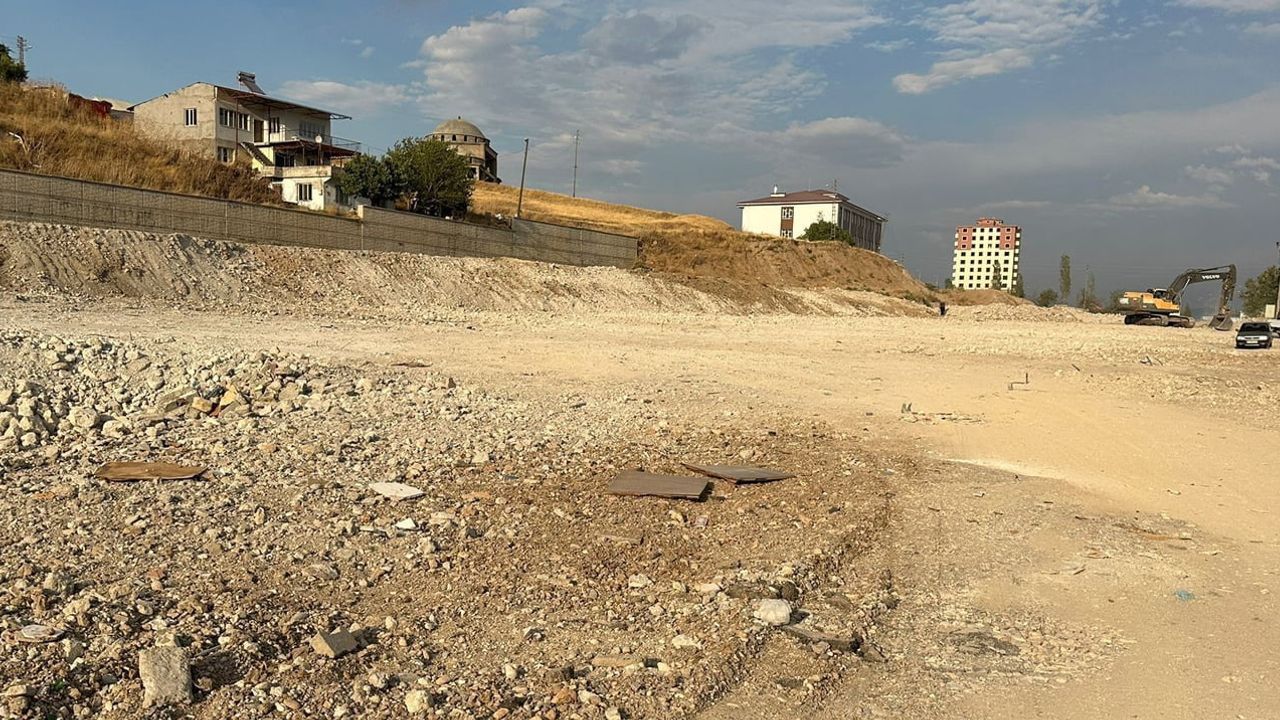 Müteahhitin tahliyesi Bad-ı Saba davasında yeni aşama