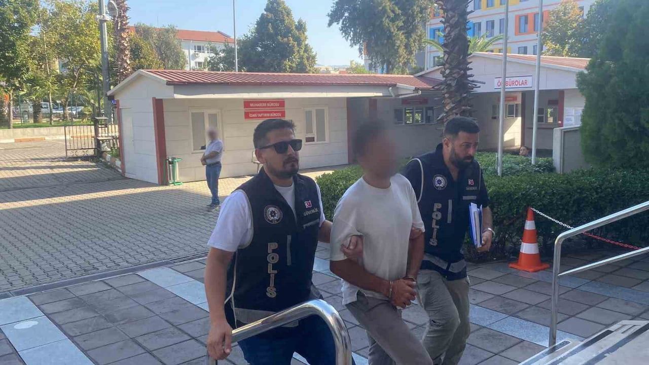Nazilli'de üst geçide asılan maket soruşturmayı tutuklamaya taşıdı