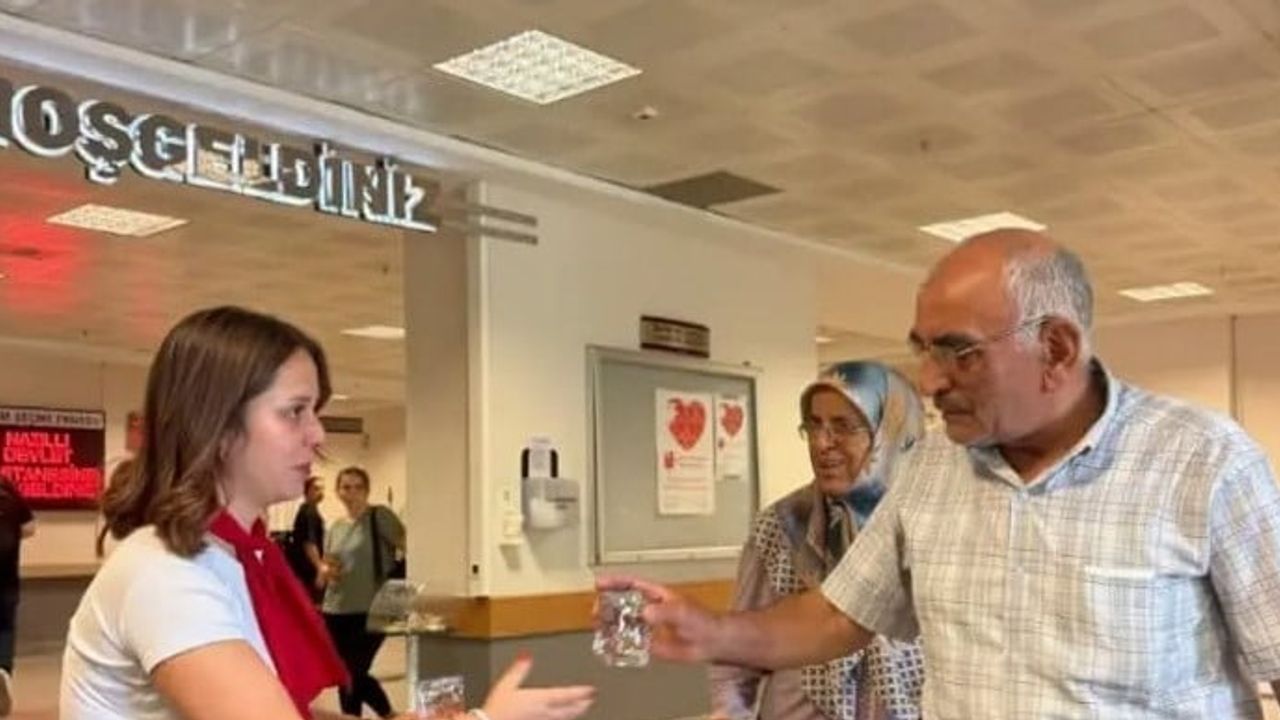 Nazilli Devlet Hastanesi'nde sıcağın sağlık etkilerine dikkat çeken bilinç standı