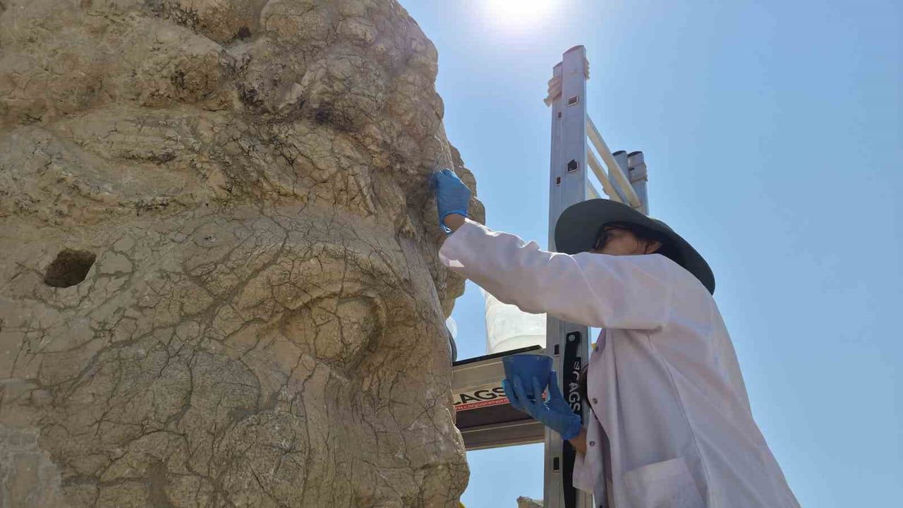Nemrut heykellerinde nano teknolojiyle çatlaklara müdahale başladı