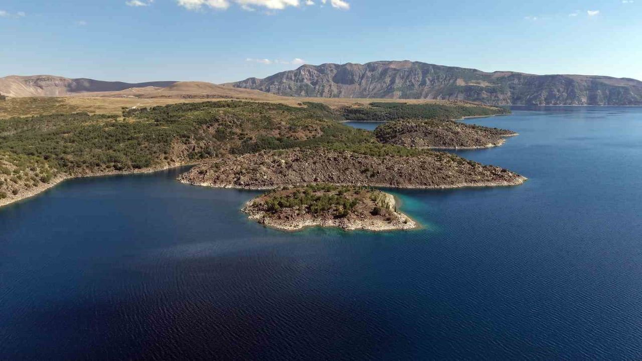 Nemrut kalderası milli park ilanıyla koruma ve turizme yöneliyor
