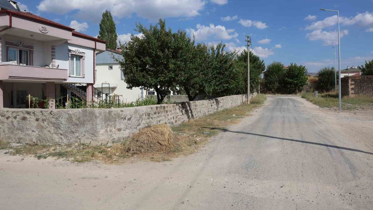nevşehir acuğöl'de tatilde kaybolan 18 yaşındaki genç için arama sürüyor