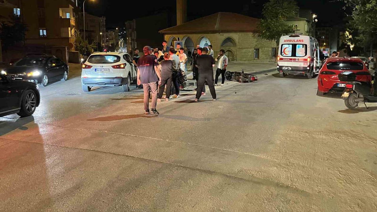 Niğde'de çarpışma: elektrikli motosiklet sürücüsü tedaviye alındı