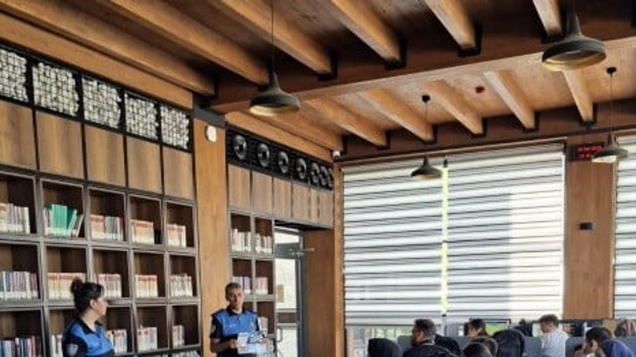 Niğde'de ekipler dolandırıcılığı önlemek için vatandaşla sokakta buluştu