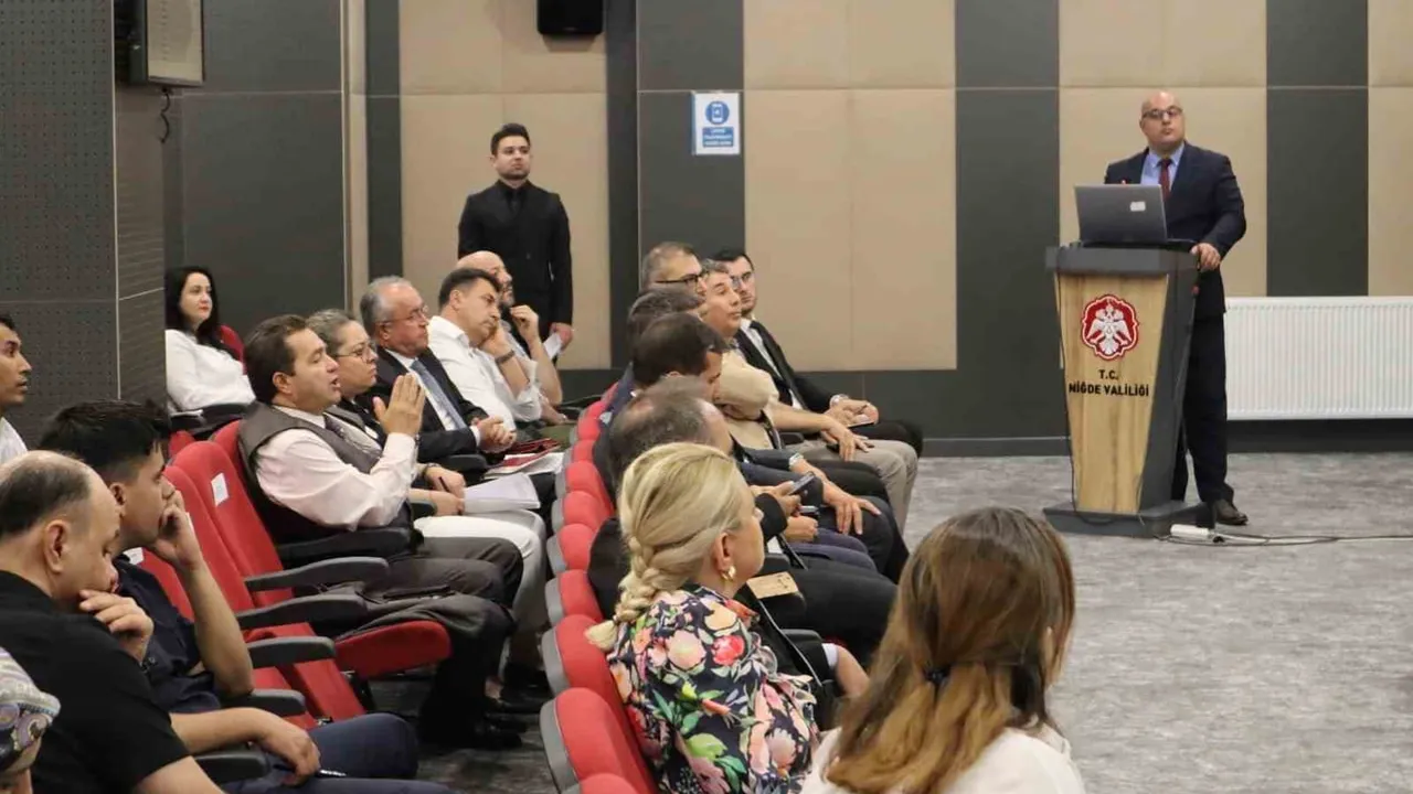 Niğde'de göç hizmetlerinde yerel iş birliği ön plana çıktı