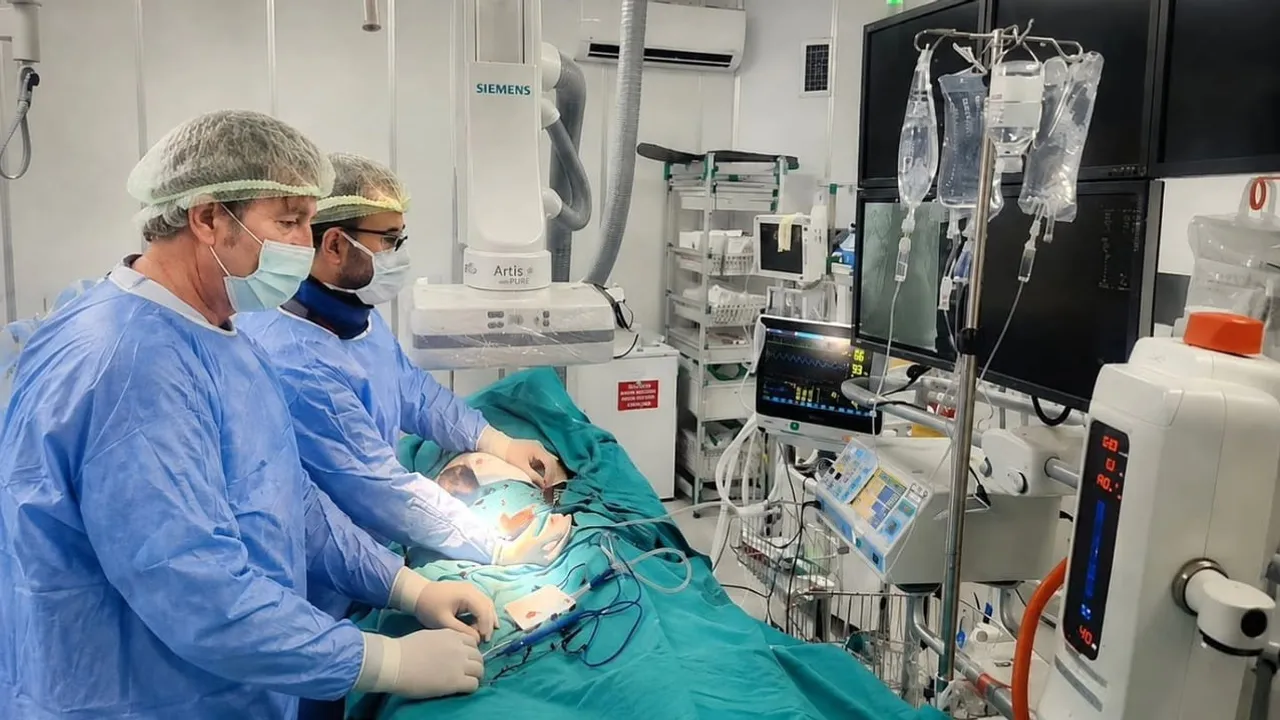 Niğde'de karbondioksit anjiyografisiyle periferik arter tedavisi başarıyla gerçekleştirildi