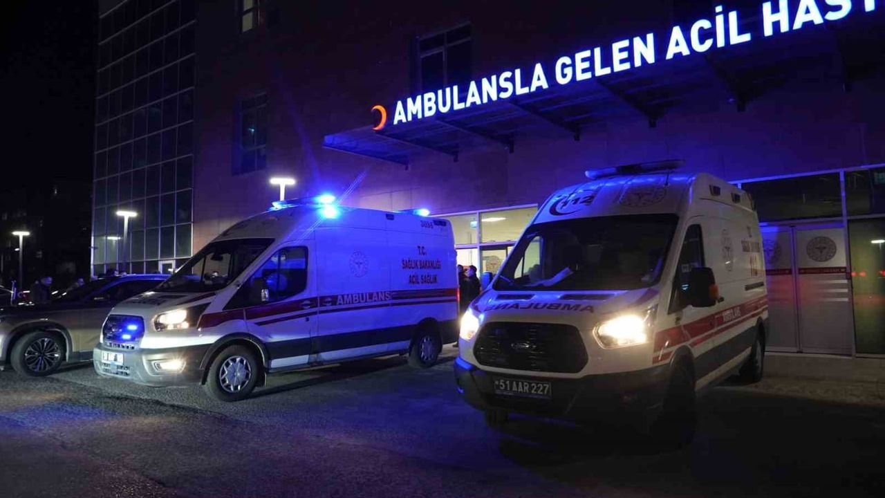 Niğde'de park tartışması silahlı kavgaya dönüşüp iki kişiyi yaraladı
