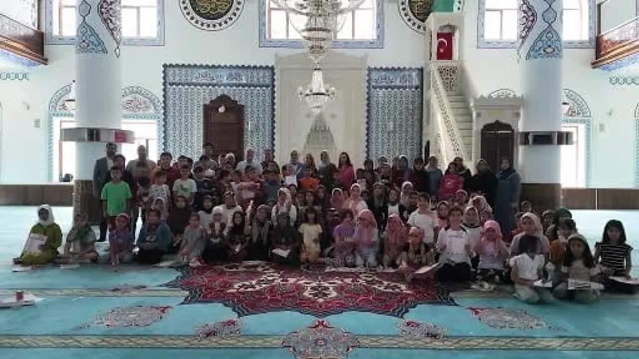 Niğde'de yaz Kur'an kurslarında çocuklara koruyucu ağız sağlığı çalışması