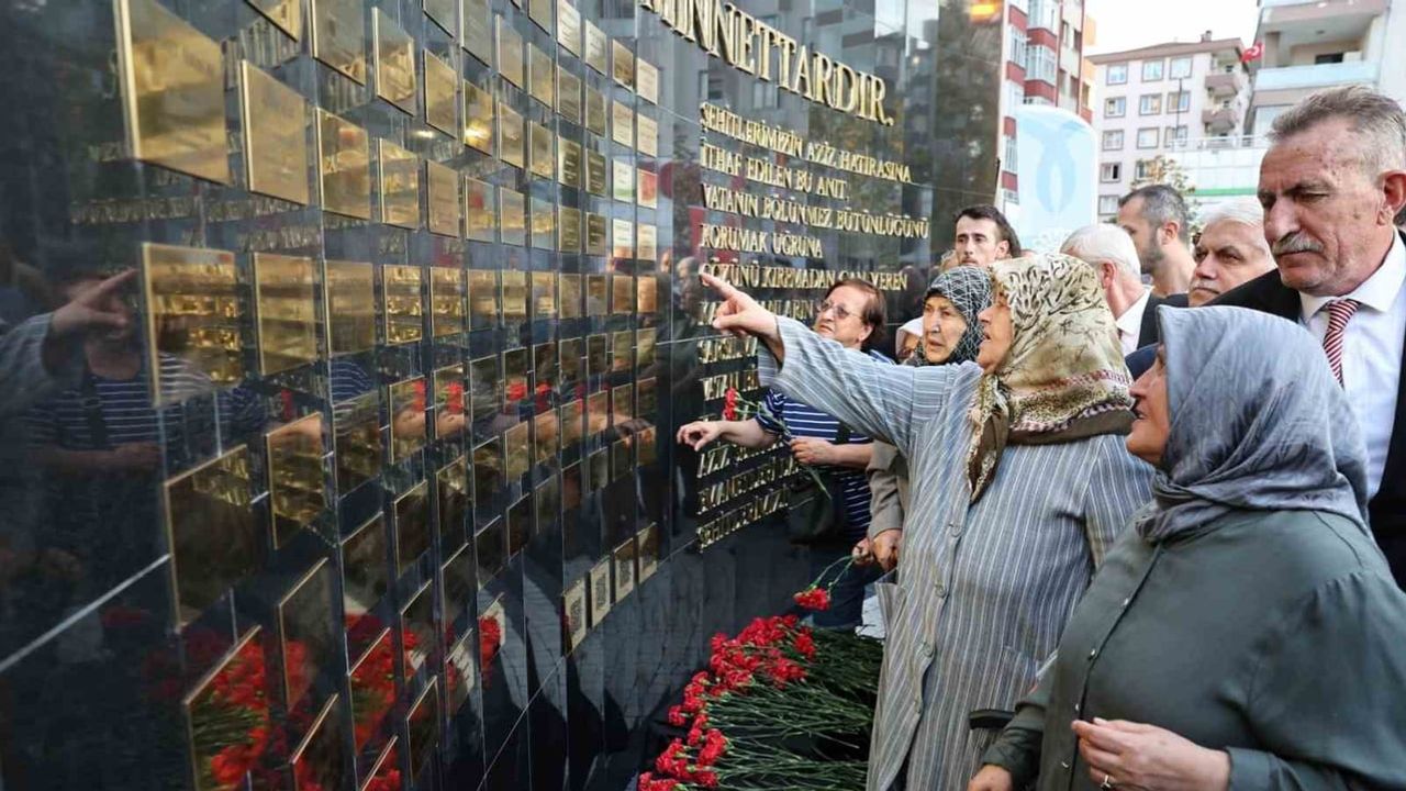 Nilüfer’de 103 şehidin hatırası karekodlu anıt ve şehitlik parkında yaşatılacak